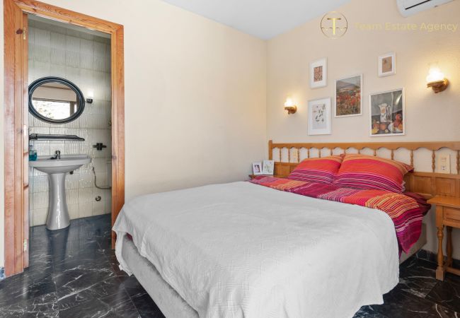 Ferienwohnung in Almuñecar - Charmant, große Terrasse, 2 Min zum Strand & Meerblick Ferienwohnung in Almuñecar - Charmant, große Terrasse, 2 Min zum Strand & Meerblick
