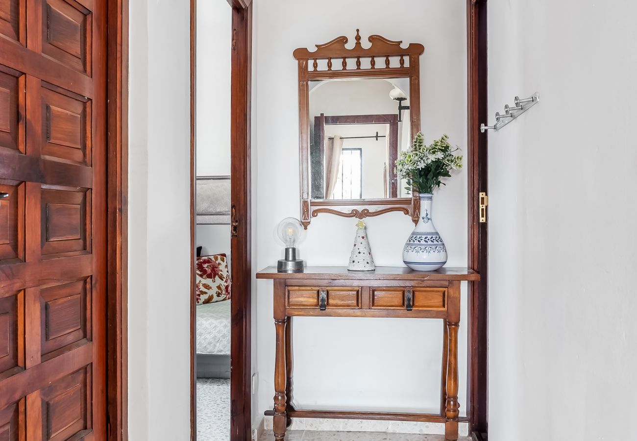 Doppelhaushälfte in Nerja - Capistrano-Haus mit Zugang zu Nerjas Top-Pool Area