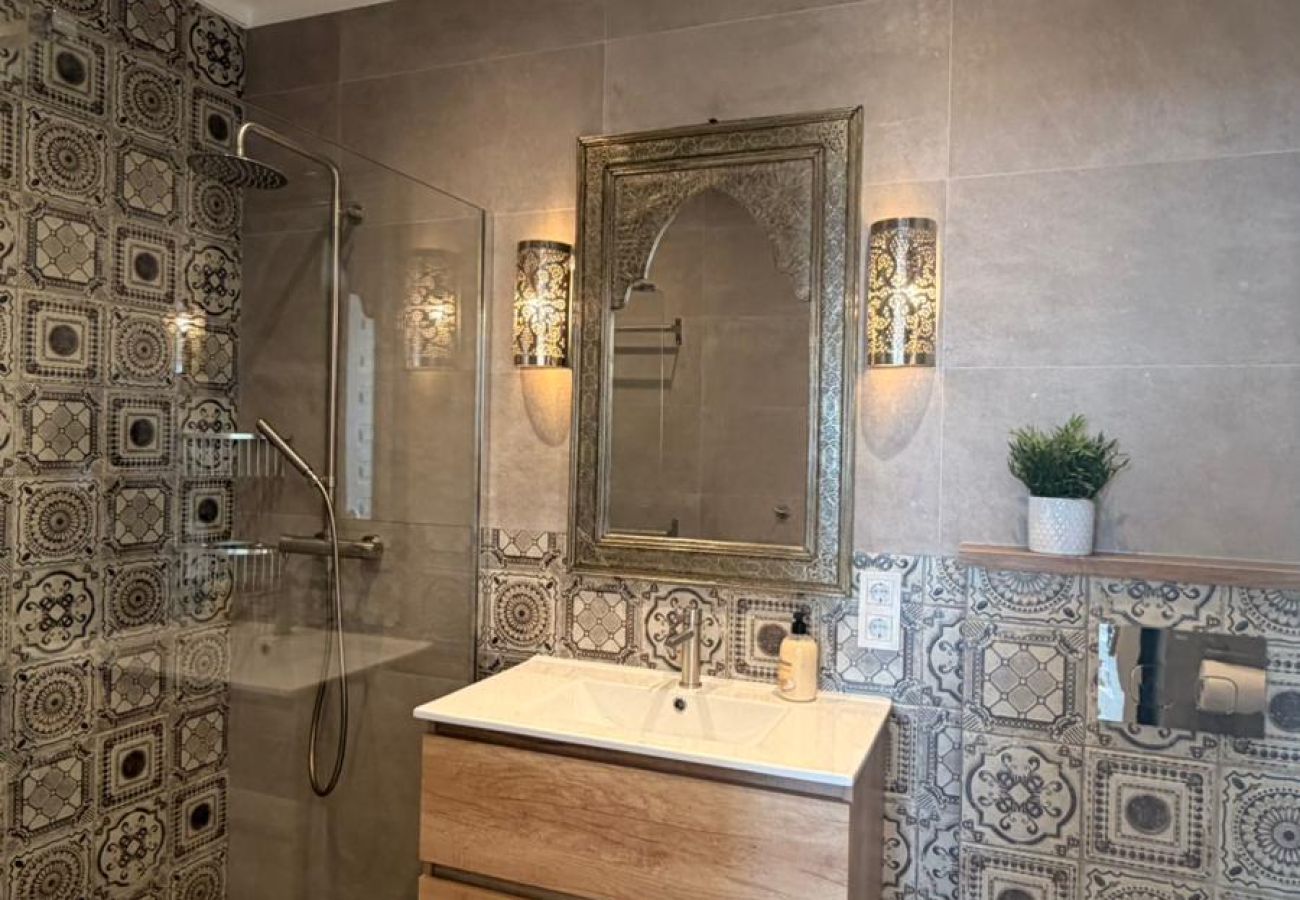 Doppelhaushälfte in Nerja - Townhouse mit Terrassen, Garten & Gemeinschaftspool