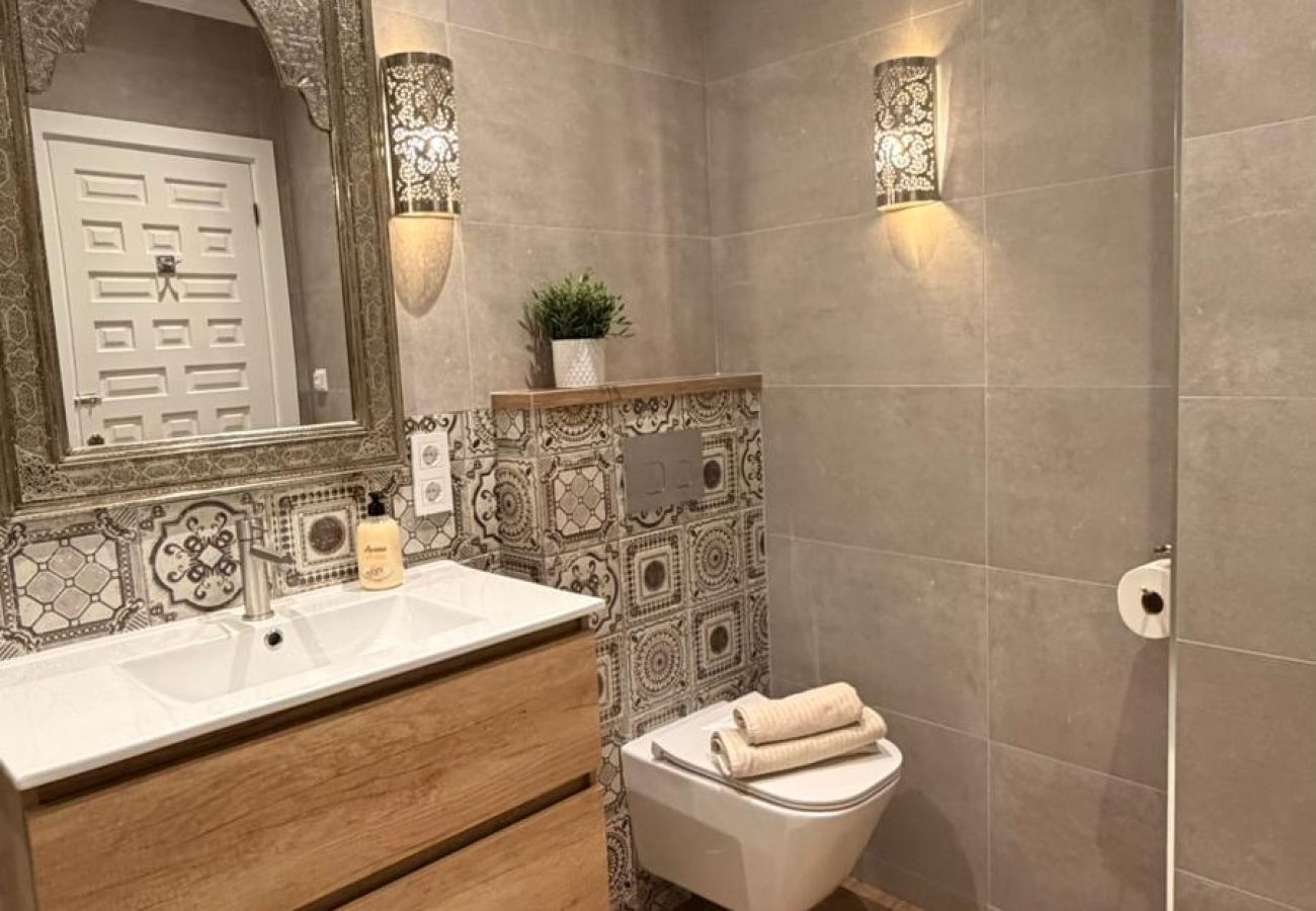 Doppelhaushälfte in Nerja - Townhouse mit Terrassen, Garten & Gemeinschaftspool