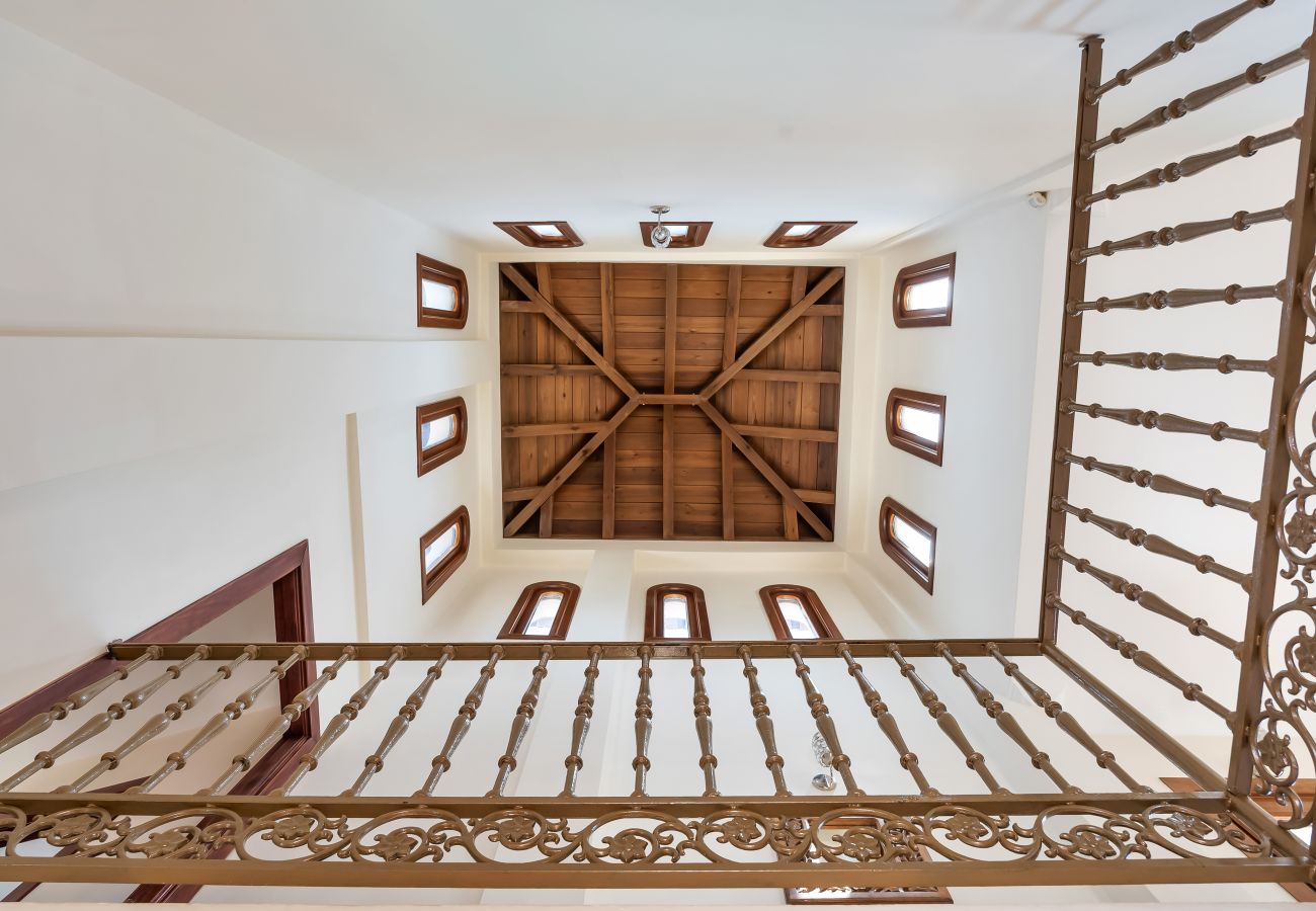 Villa in La Herradura - Exklusive Villa – Beheizter Pool, 15 Gäste, Strandnah