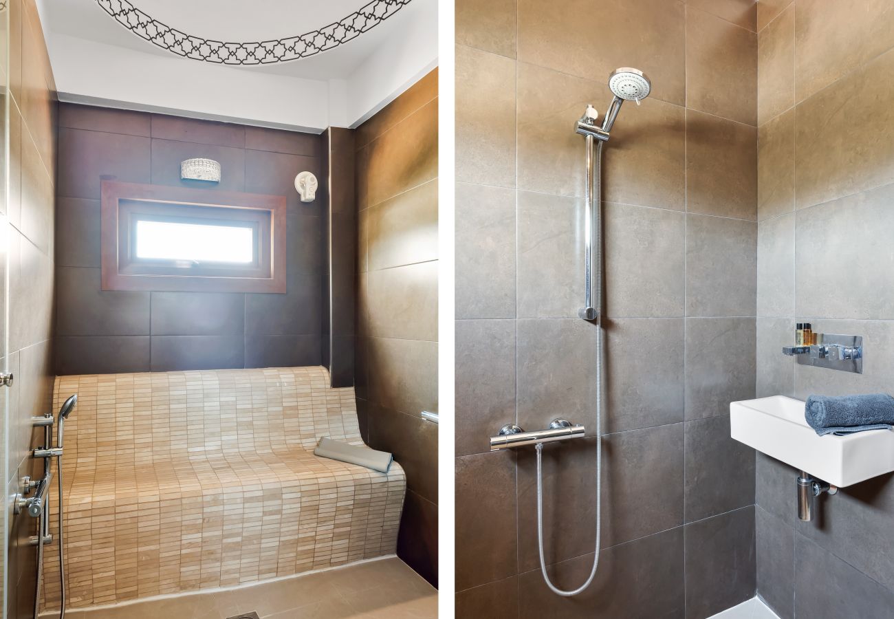 Villa in La Herradura - Exklusive Villa – Beheizter Pool, 15 Gäste, Strandnah
