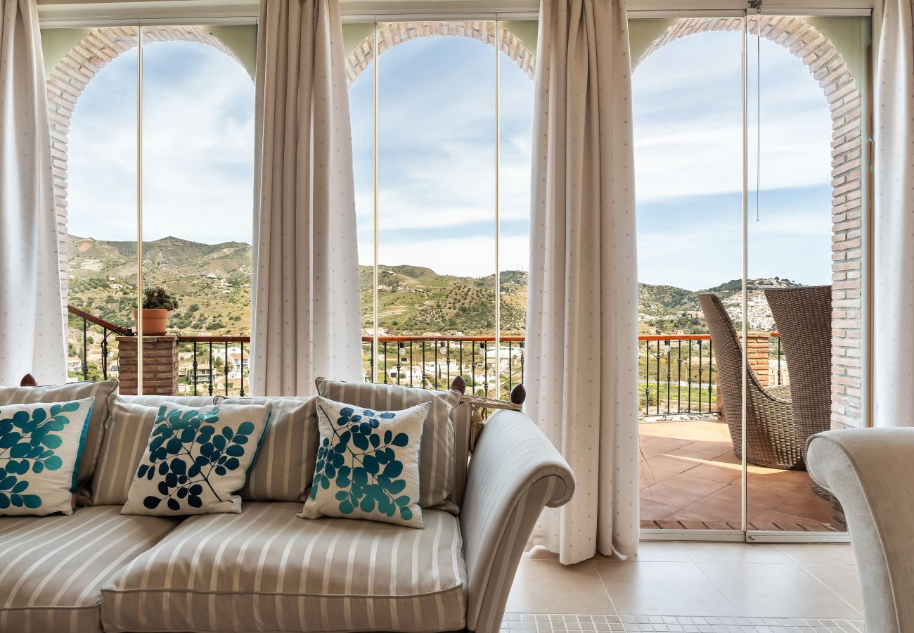 Villa in La Herradura - Exklusive Villa – Beheizter Pool, 15 Gäste, Strandnah