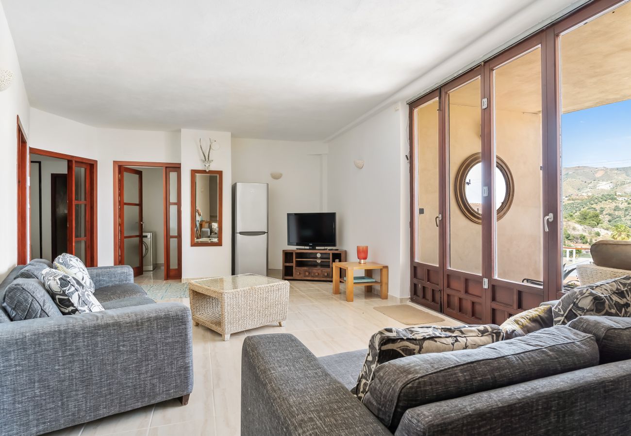 Villa in La Herradura - Exklusive Villa – Beheizter Pool, 15 Gäste, Strandnah