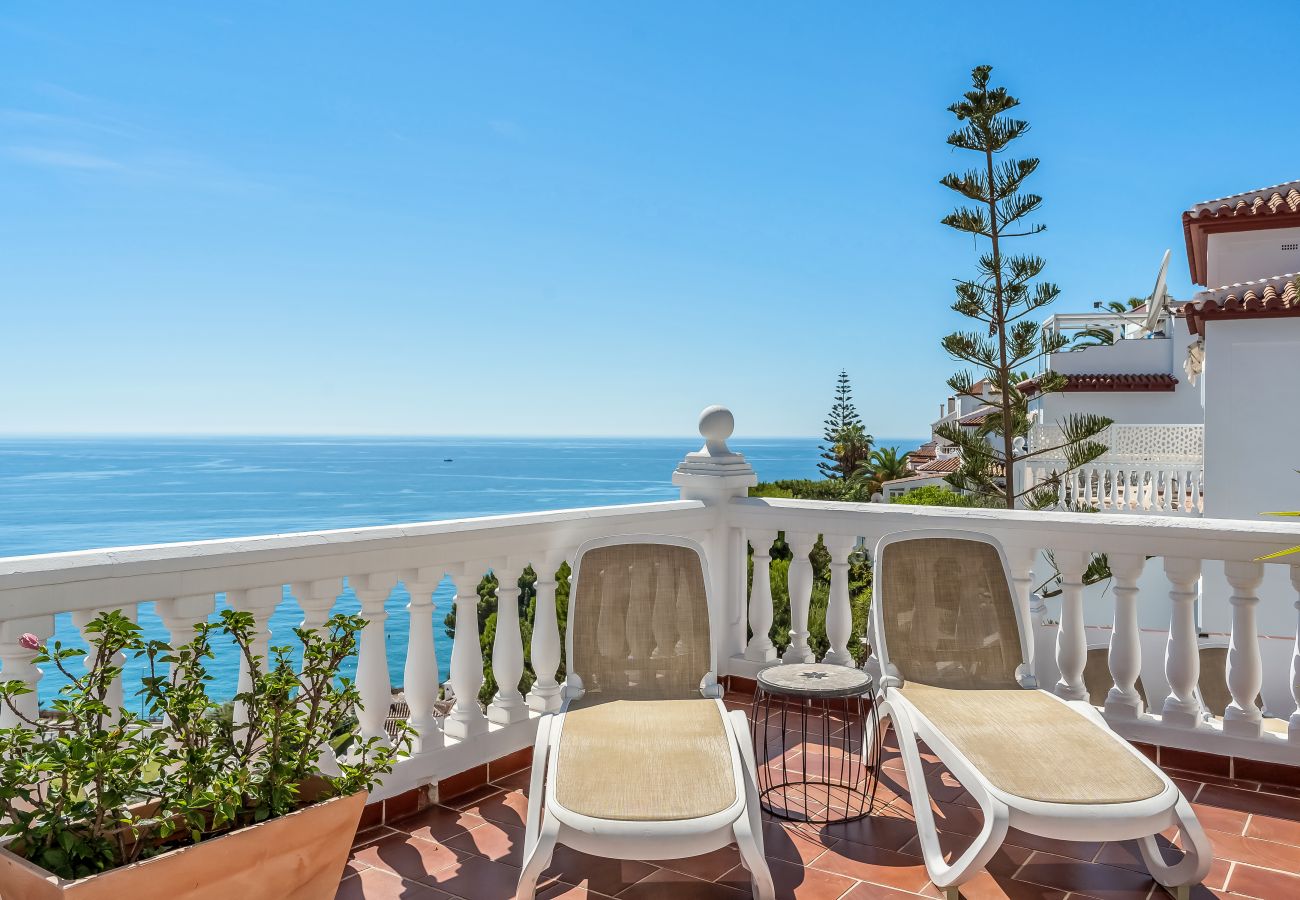 Doppelhaushälfte in Nerja - Moderner Luxus – Townhouse mit privatem Pool und Meerblick