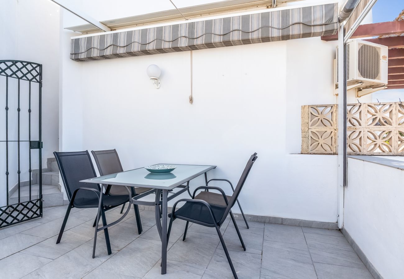 Ferienwohnung in Nerja - Meerblick, drei Terrassen – nahe Burriana Beach