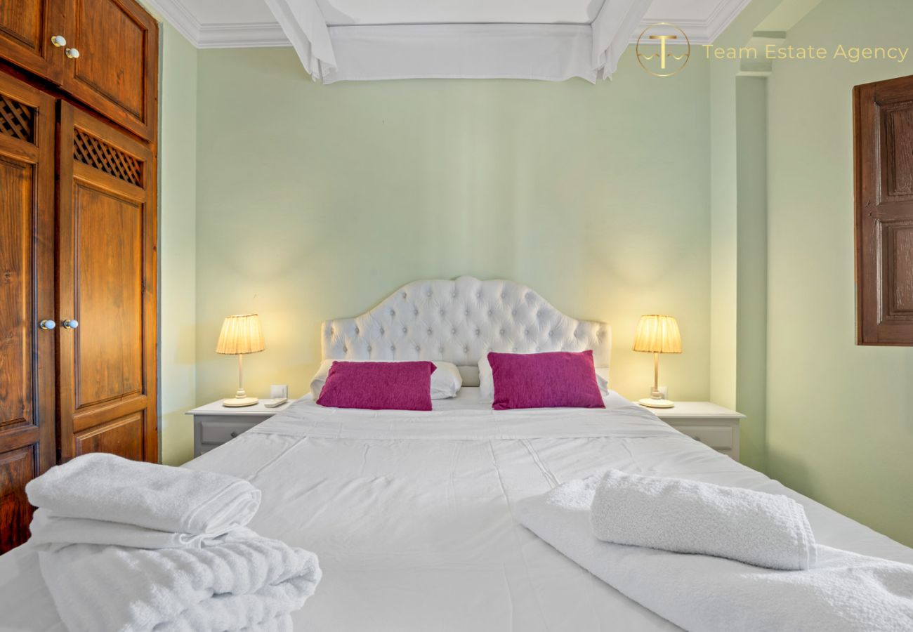 Villa en La Herradura - Villa de lujo con vista al mar, piscina privada climatizada (opcional)