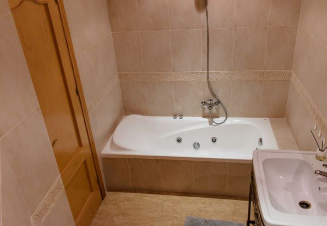 Villa en Nerja - Villa, 3 Terrazas, a 5 Minutos, Playa de Burriana Villa en Nerja - Villa, 3 Terrazas, a 5 Minutos, Playa de Burriana