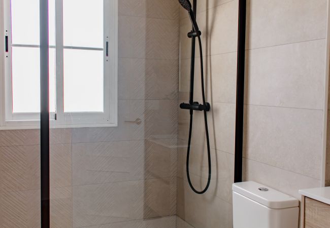 Villa en Nerja - Villa, 3 Terrazas, a 5 Minutos, Playa de Burriana Villa en Nerja - Villa, 3 Terrazas, a 5 Minutos, Playa de Burriana