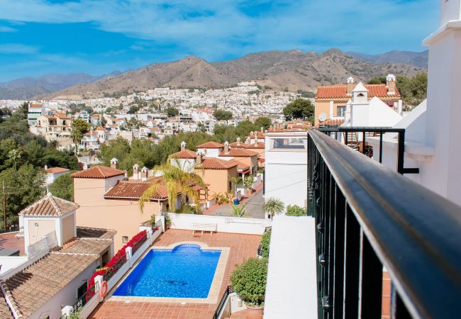 Villa en Nerja - Villa, 3 Terrazas, a 5 Minutos, Playa de Burriana Villa en Nerja - Villa, 3 Terrazas, a 5 Minutos, Playa de Burriana