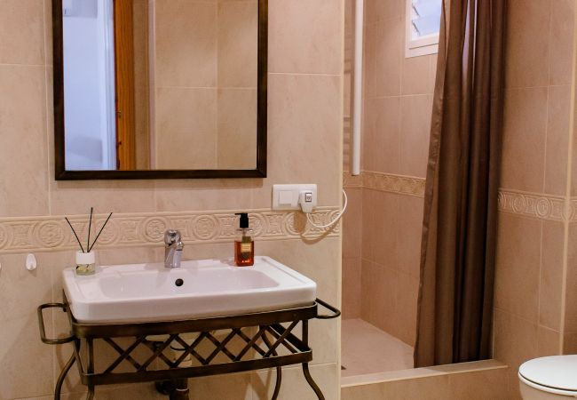 Villa en Nerja - Villa, 3 Terrazas, a 5 Minutos, Playa de Burriana Villa en Nerja - Villa, 3 Terrazas, a 5 Minutos, Playa de Burriana