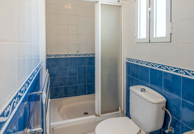 Casa adosada en Nerja - Adosado con terrazas, jardín y piscina comunitaria Casa adosada en Nerja - Adosado con terrazas, jardín y piscina comunitaria