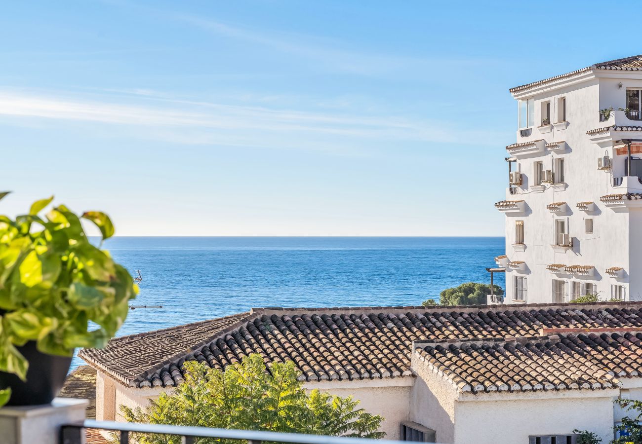 Apartamento en Almuñecar - Ático de lujo con terraza en la azotea – A 2 min de la playa