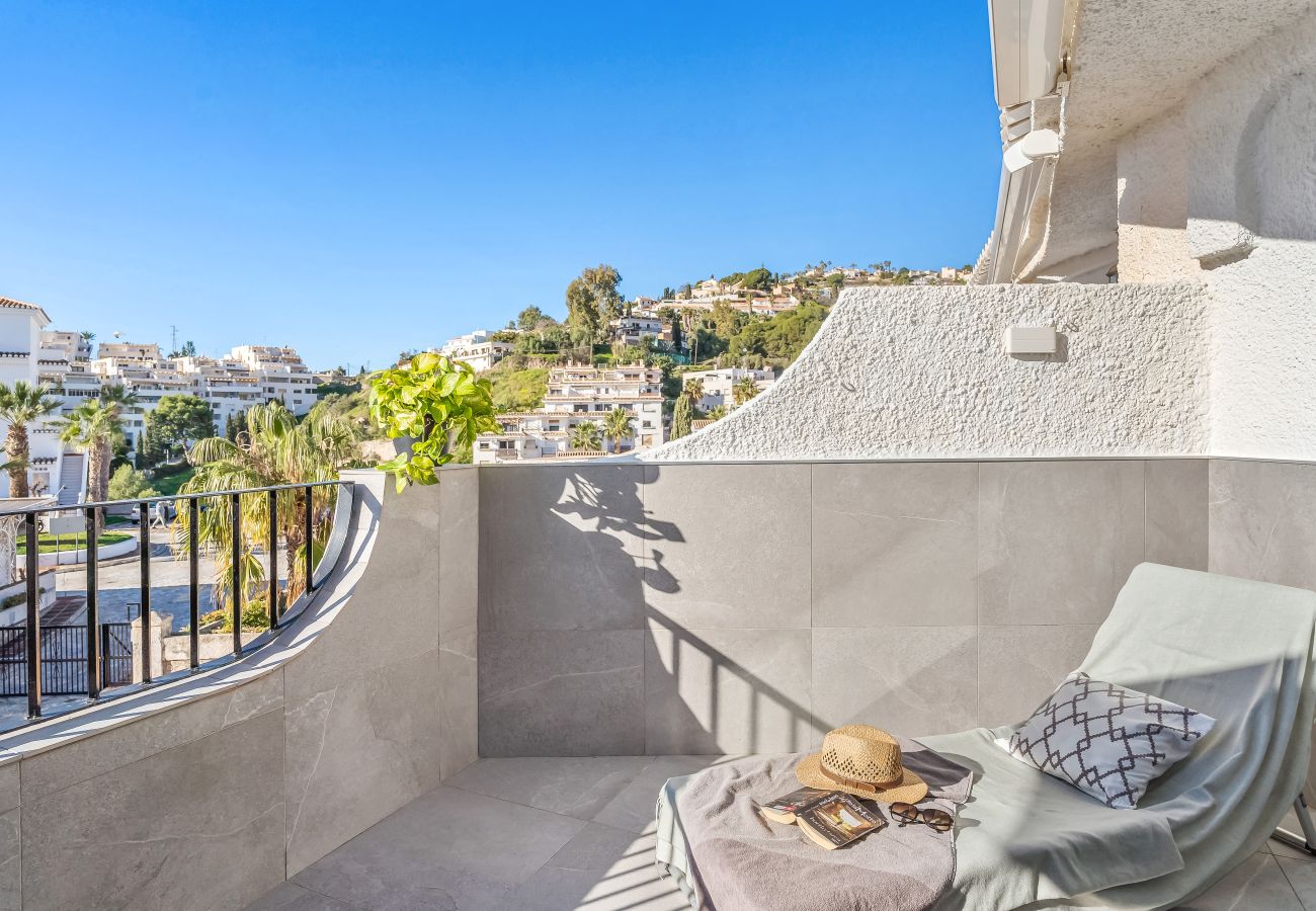 Apartamento en Almuñecar - Ático de lujo con terraza en la azotea – A 2 min de la playa