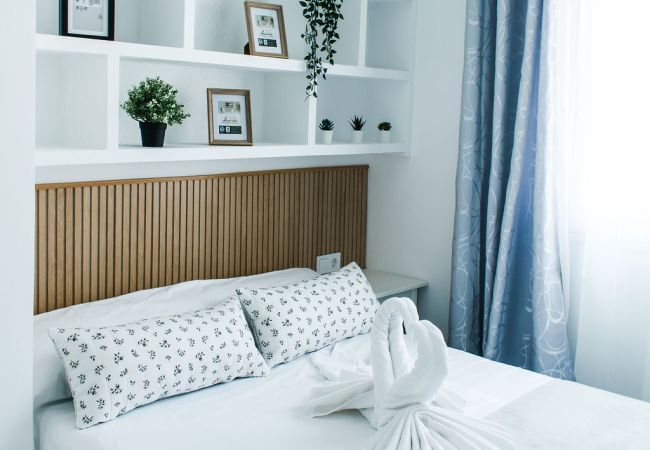 Casa adosada en Nerja - Recientemente Renovada con Jardín y Piscina Privada (Calefacción Opcional) Casa adosada en Nerja - Recientemente Renovada con Jardín y Piscina Privada (Calefacción Opcional)