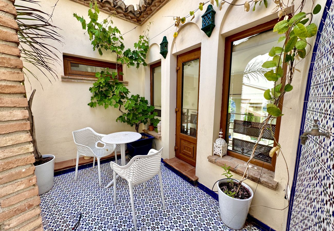 Villa en La Herradura - Vacaciones de Ensueño – Villa de Lujo con Piscina y Playa