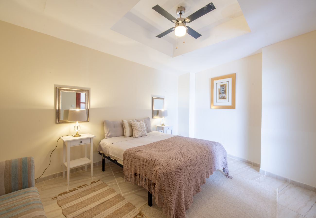 Villa en La Herradura - Vacaciones de Ensueño – Villa de Lujo con Piscina y Playa