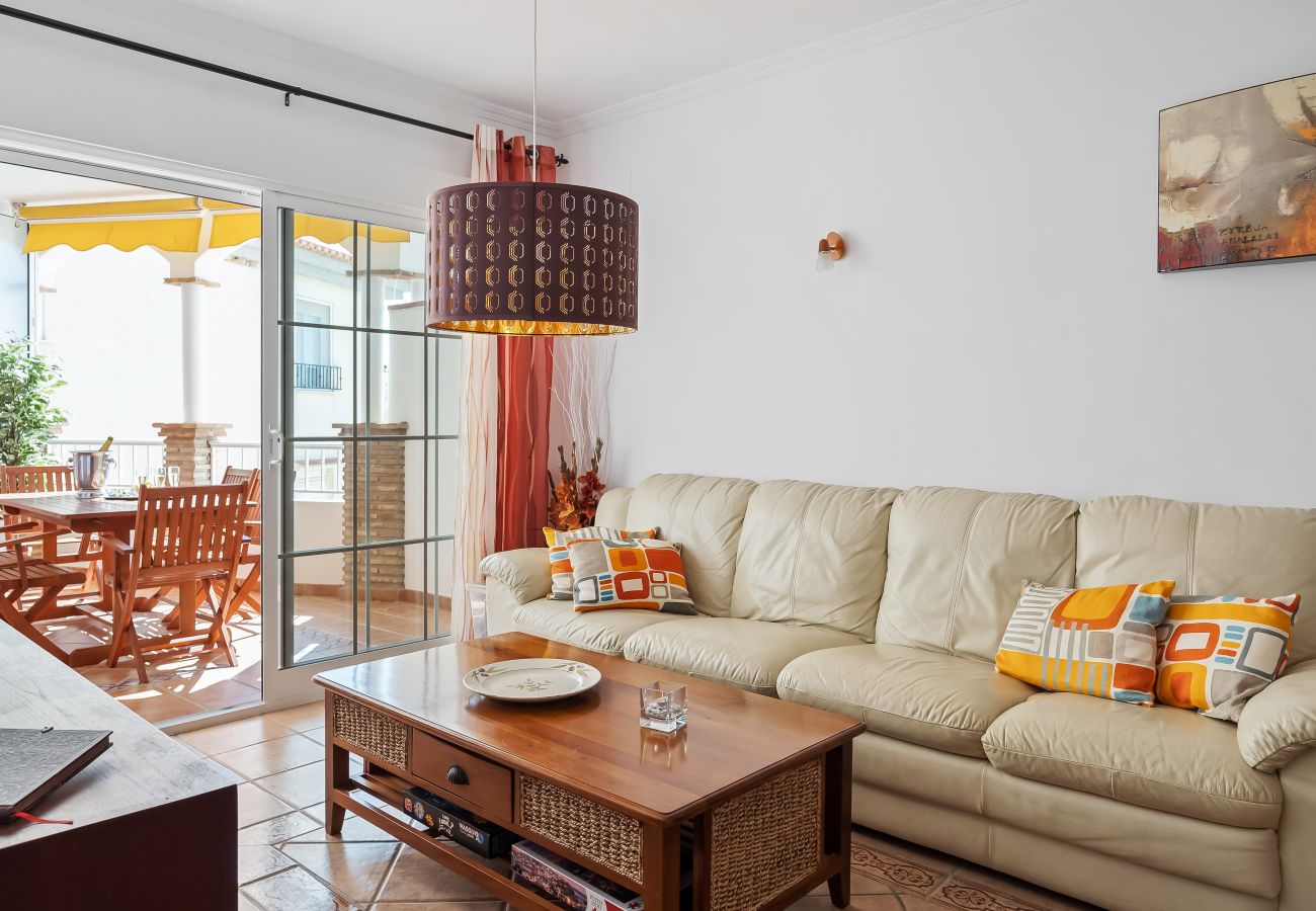 Apartamento en La Herradura - Gran terraza y vistas al mar, cerca de la playa