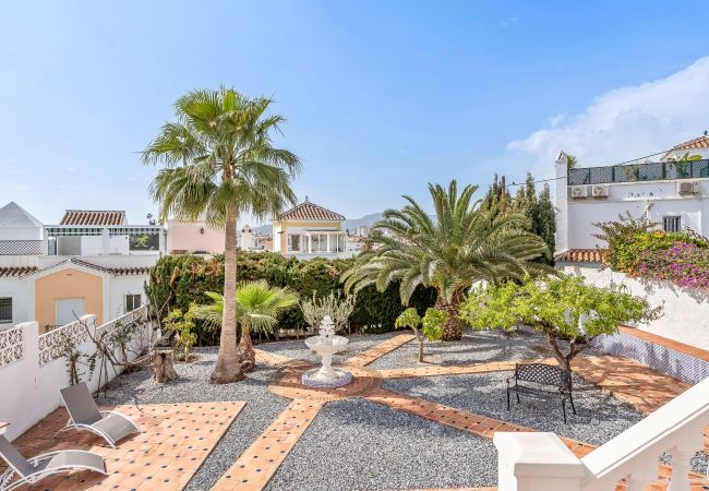 Casa adosada en Nerja - Casa elegante con gran jardín cerca de Burriana Casa adosada en Nerja - Casa elegante con gran jardín cerca de Burriana