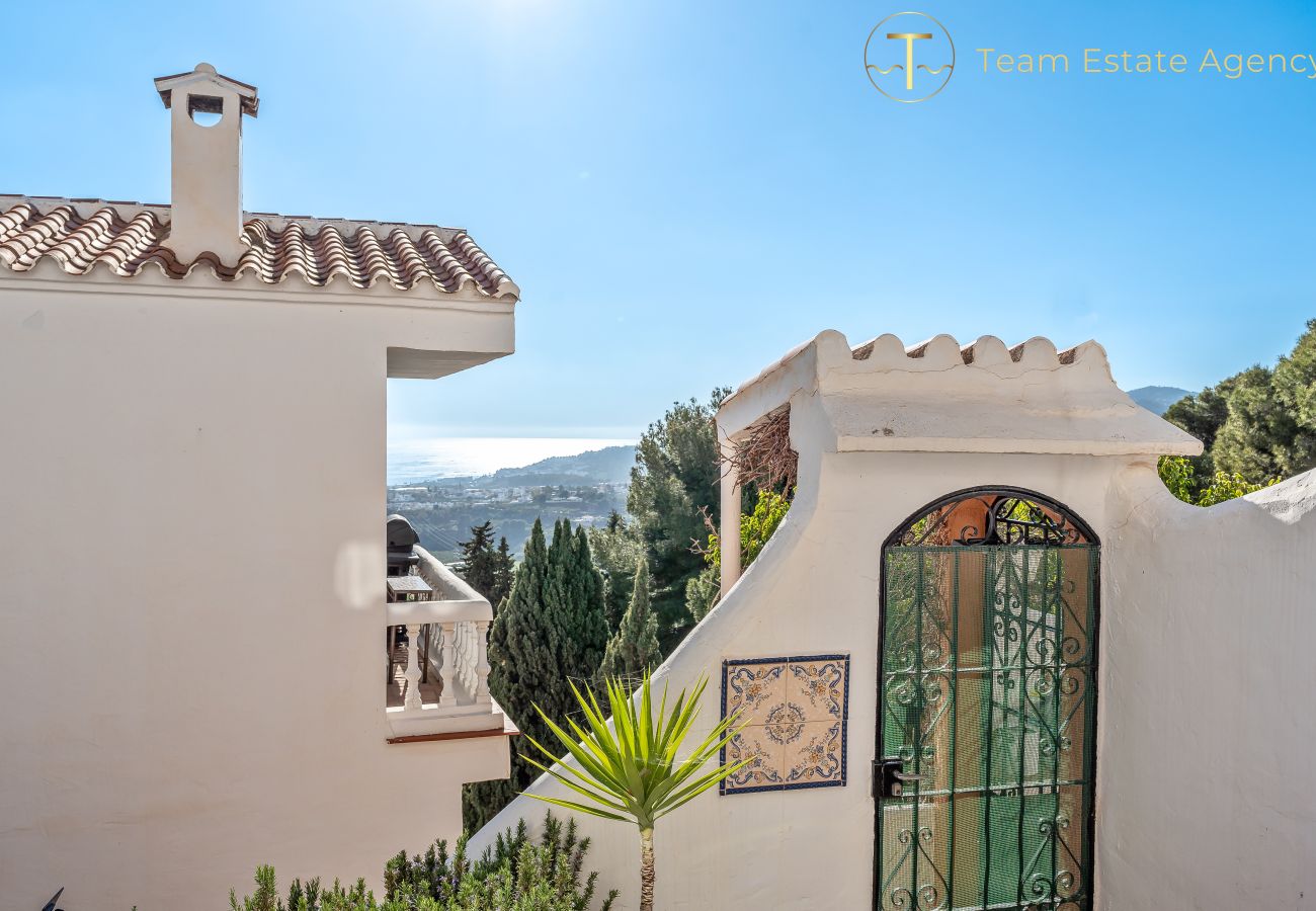 Apartamento en Nerja - Refugio natural con acceso a la mayor piscina de Nerja