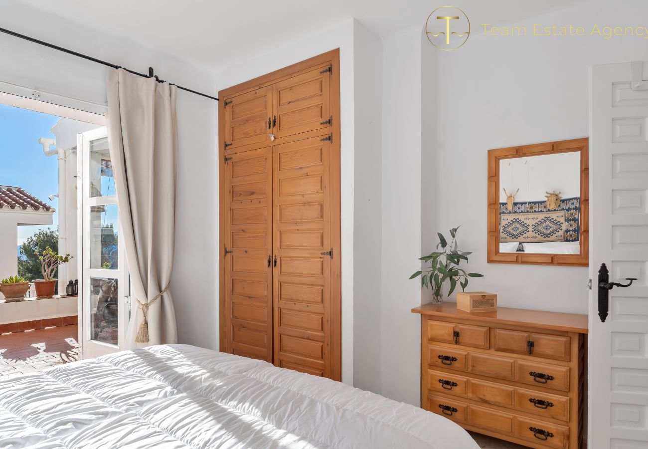 Apartamento en Nerja - Refugio natural con acceso a la mayor piscina de Nerja
