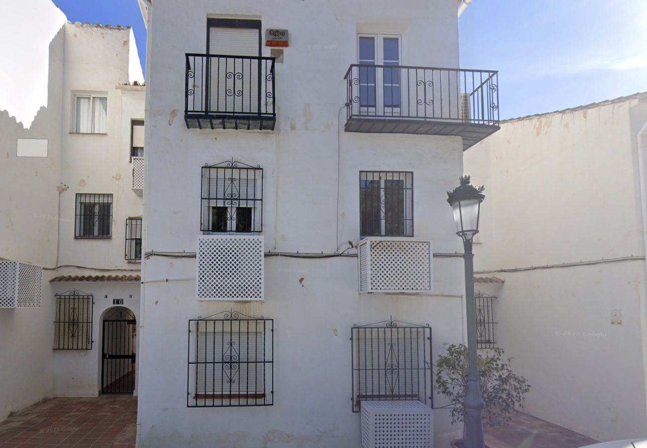 Apartamento en Nerja - Estancia frente al mar – Ubicación perfecta y céntrica en Nerja