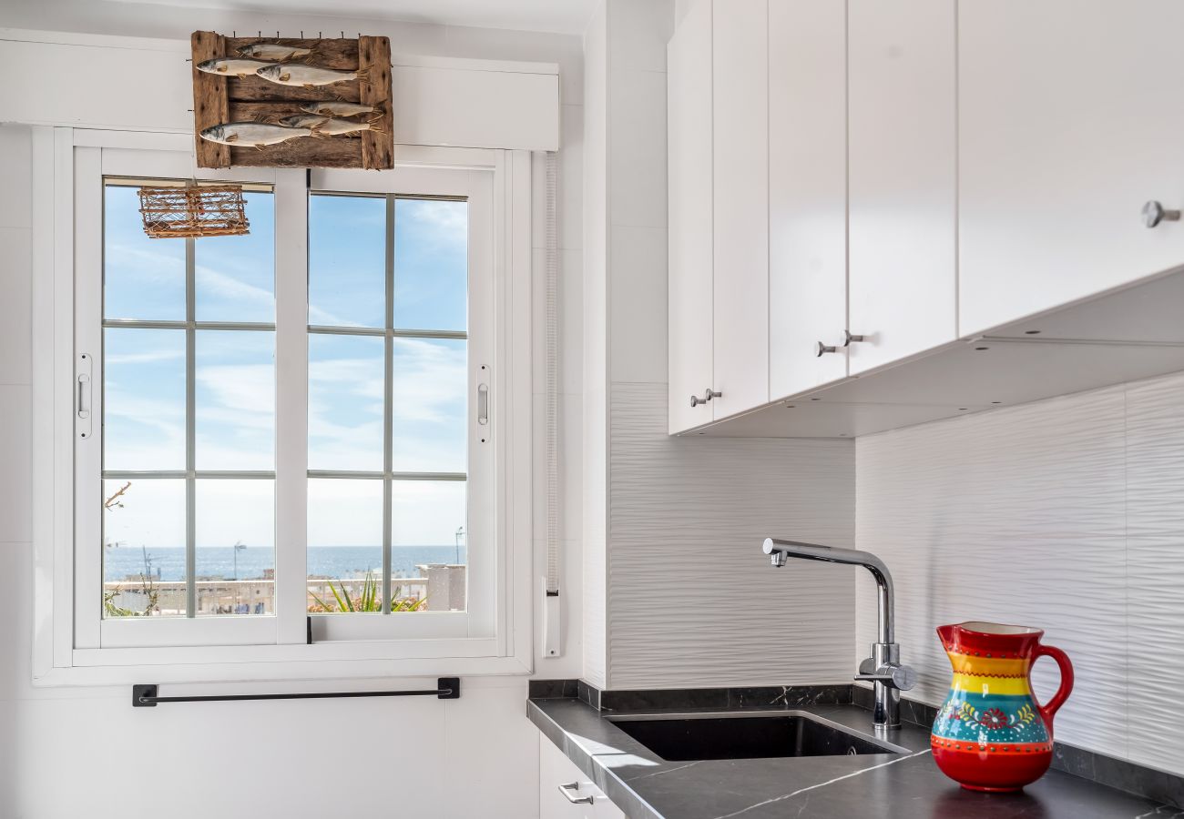 Apartamento en La Herradura - Escapada con Amplia Terraza – Cerca de la Playa y del Centro