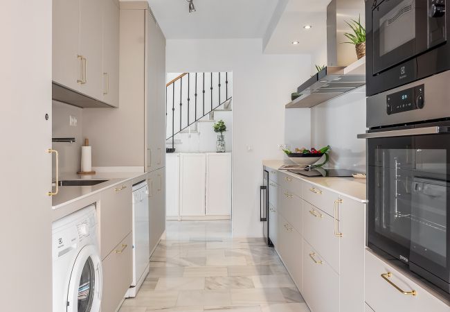 Casa adosada en Nerja - Playa Burriana – Casa adosada con 3 amplias terrazas y vistas al mar Casa adosada en Nerja - Playa Burriana – Casa adosada con 3 amplias terrazas y vistas al mar