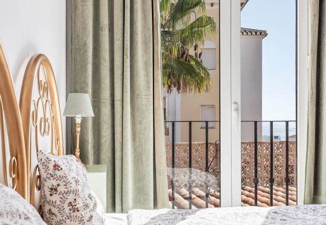 Casa adosada en Nerja - Playa Burriana – Casa adosada con 3 amplias terrazas y vistas al mar Casa adosada en Nerja - Playa Burriana – Casa adosada con 3 amplias terrazas y vistas al mar