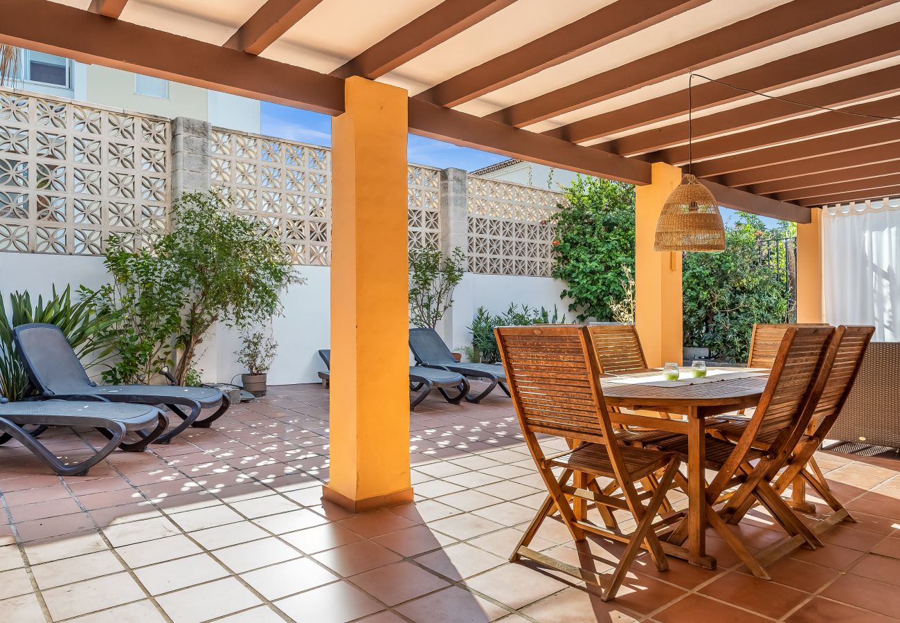Casa adosada en Nerja - Playa Burriana – Casa adosada con 3 amplias terrazas y vistas al mar
