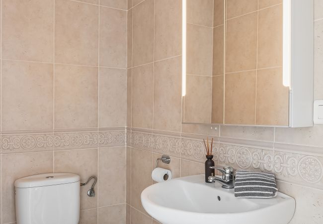 Casa adosada en Nerja - Adosado con piscina privada climatizada y vistas al mar Casa adosada en Nerja - Adosado con piscina privada climatizada y vistas al mar