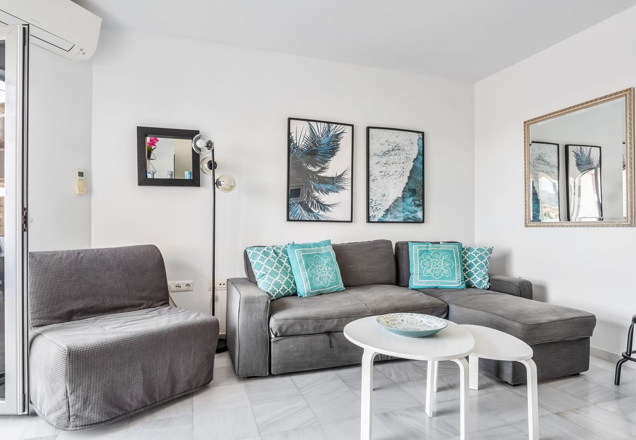 Apartamento en Nerja - Vistas al mar, tres terrazas – cerca de Burriana Beach