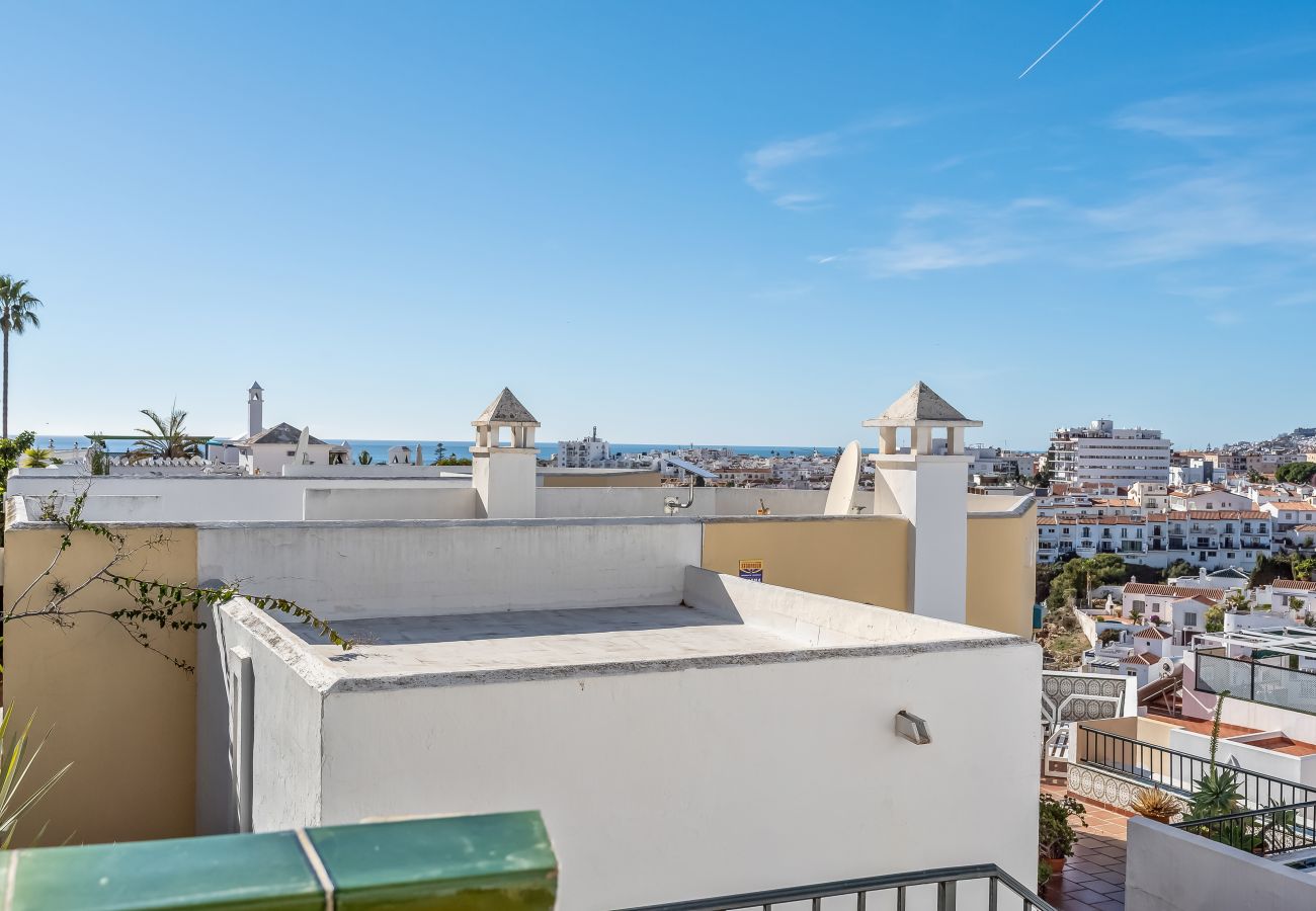 Apartamento en Nerja - Vistas al mar, tres terrazas – cerca de Burriana Beach