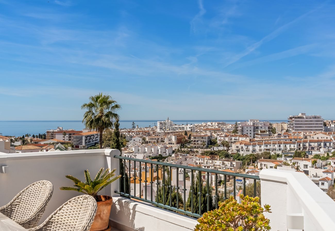 Casa adosada en Nerja - Terraza Impresionante, Casa Elegante en Nerja