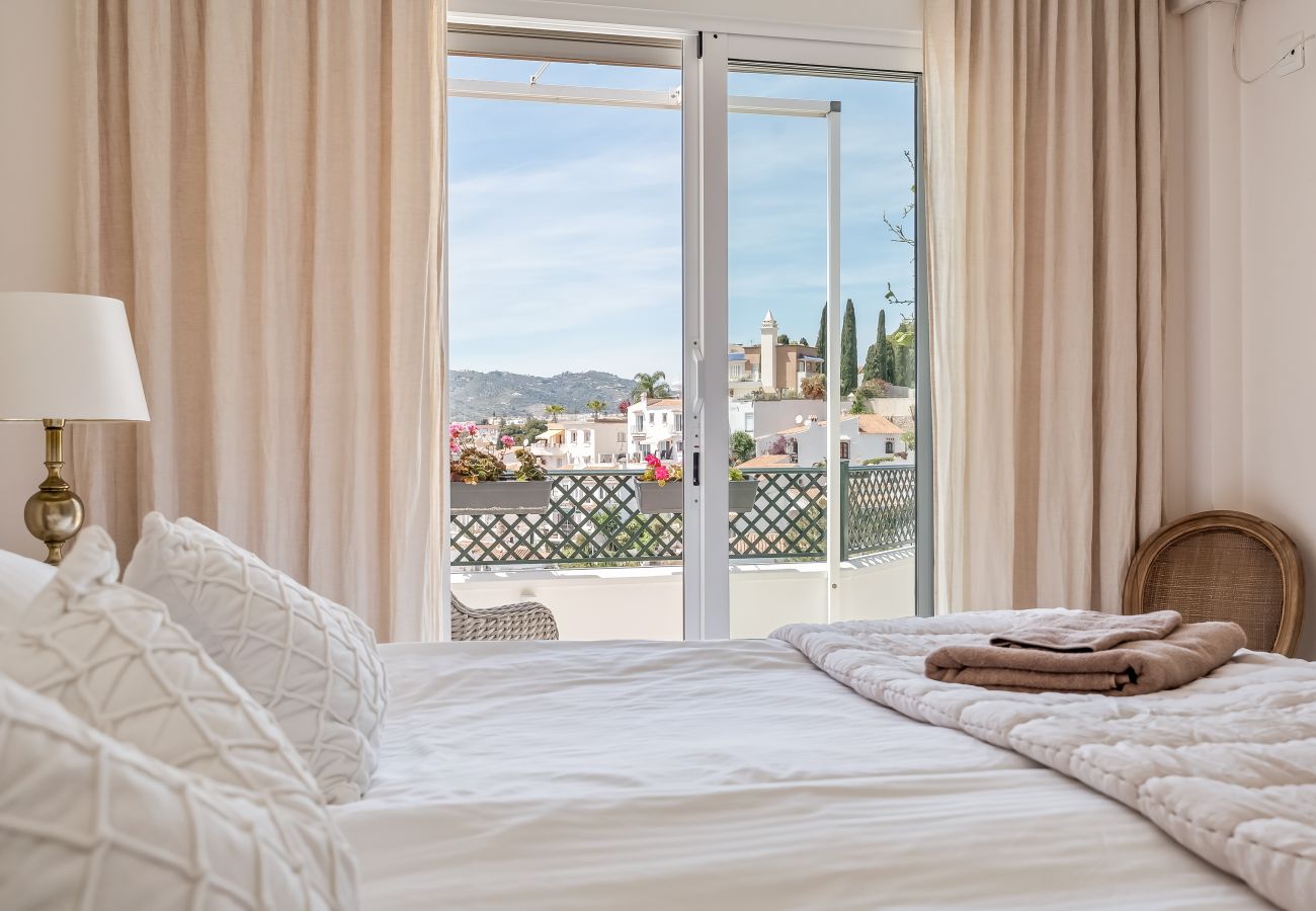 Casa adosada en Nerja - Terraza Impresionante, Casa Elegante en Nerja