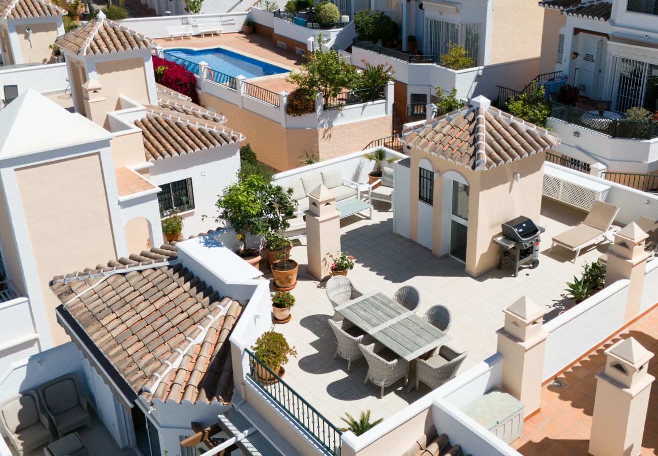 Casa adosada en Nerja - Terraza Impresionante, Casa Elegante en Nerja