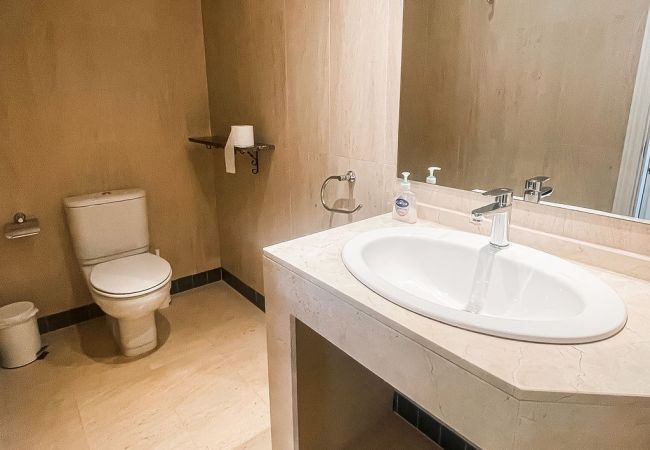 Terraced House in La Herradura - Large pool, jacuzzi, and that extra touch! Terraced House in La Herradura - Large pool, jacuzzi, and that extra touch!