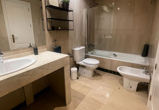 Terraced House in La Herradura - Large pool, jacuzzi, and that extra touch! Terraced House in La Herradura - Large pool, jacuzzi, and that extra touch!