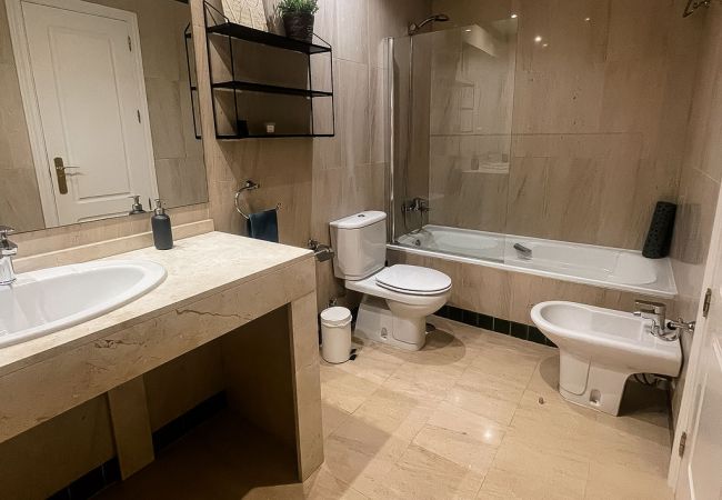 Terraced House in La Herradura - Large pool, jacuzzi, and that extra touch! Terraced House in La Herradura - Large pool, jacuzzi, and that extra touch!