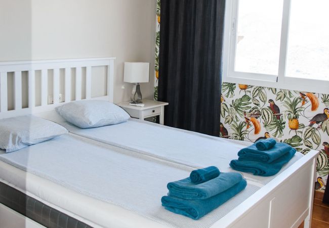 Terraced House in La Herradura - Large pool, jacuzzi, and that extra touch! Terraced House in La Herradura - Large pool, jacuzzi, and that extra touch!