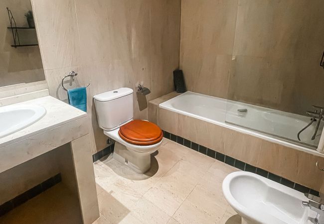 Terraced House in La Herradura - Large pool, jacuzzi, and that extra touch! Terraced House in La Herradura - Large pool, jacuzzi, and that extra touch!