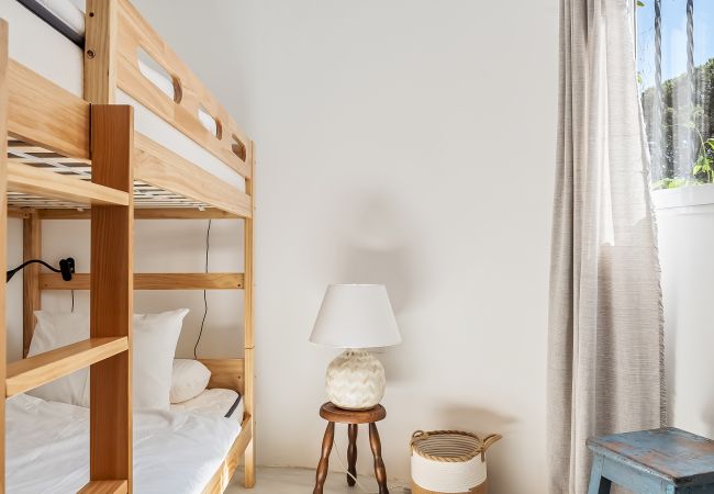 Villa in La Herradura - Exclusive Villa, Wonderful Garden, Private Heated Pool Villa in La Herradura - Exclusive Villa, Wonderful Garden, Private Heated Pool