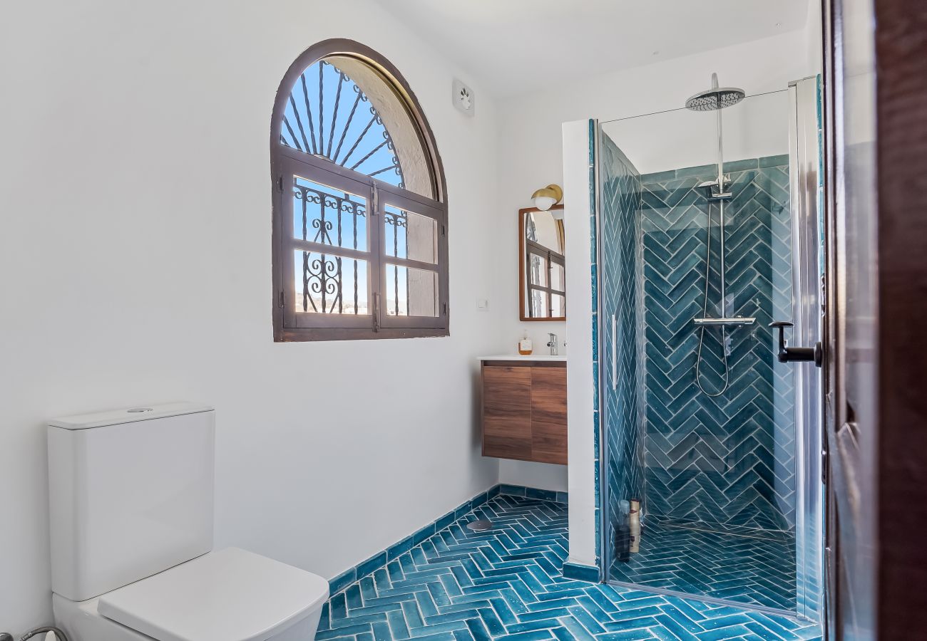 Villa in La Herradura - Exclusive Villa, Wonderful Garden, Private Heated Pool