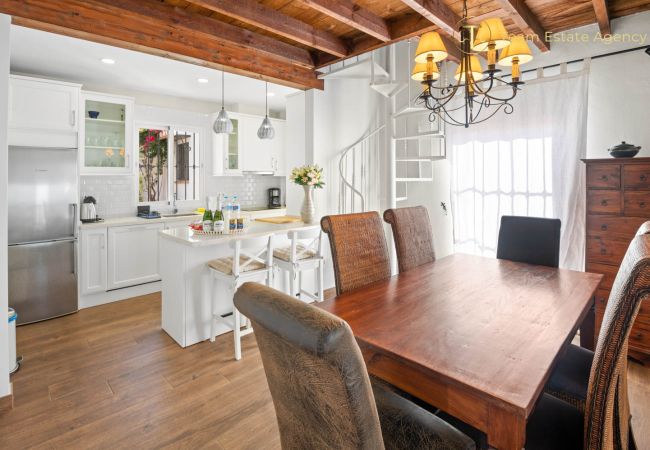 Villa in La Herradura - Luxury Villa with Sea View, Private Heated Pool (Optional) Villa in La Herradura - Luxury Villa with Sea View, Private Heated Pool (Optional)