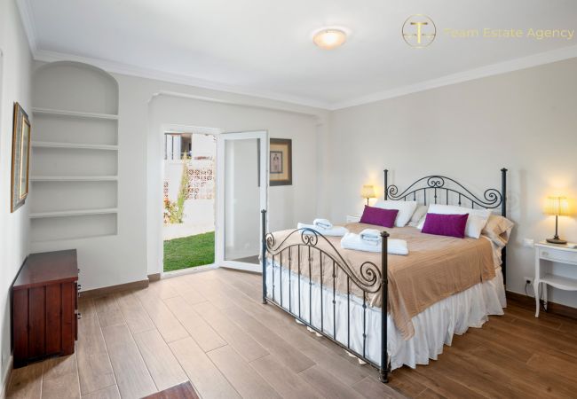 Villa in La Herradura - Luxury Villa with Sea View, Private Heated Pool (Optional) Villa in La Herradura - Luxury Villa with Sea View, Private Heated Pool (Optional)