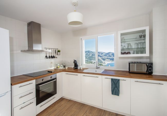 Terraced House in La Herradura - Townhouse, Sea View, Large Terrace, Pool & Paddle Courts Terraced House in La Herradura - Townhouse, Sea View, Large Terrace, Pool & Paddle Courts