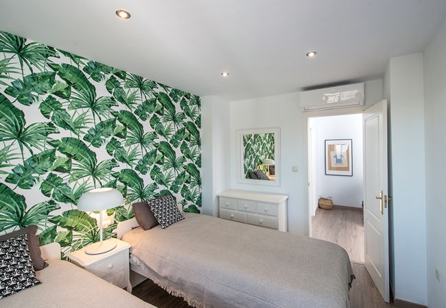 Terraced House in La Herradura - Townhouse, Sea View, Large Terrace, Pool & Paddle Courts Terraced House in La Herradura - Townhouse, Sea View, Large Terrace, Pool & Paddle Courts