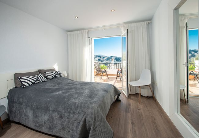 Terraced House in La Herradura - Townhouse, Sea View, Large Terrace, Pool & Paddle Courts Terraced House in La Herradura - Townhouse, Sea View, Large Terrace, Pool & Paddle Courts