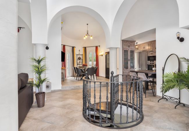 Villa in La Herradura - Villa, Private Pool, 5-Minute Walk to the Beach Villa in La Herradura - Villa, Private Pool, 5-Minute Walk to the Beach