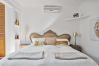 Villa in Almuñecar - Elegant Retreat with Stunning Sea Views Villa in Almuñecar - Elegant Retreat with Stunning Sea Views